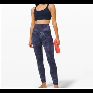 Lululemon Diamond Dye True navy Aligns 25”